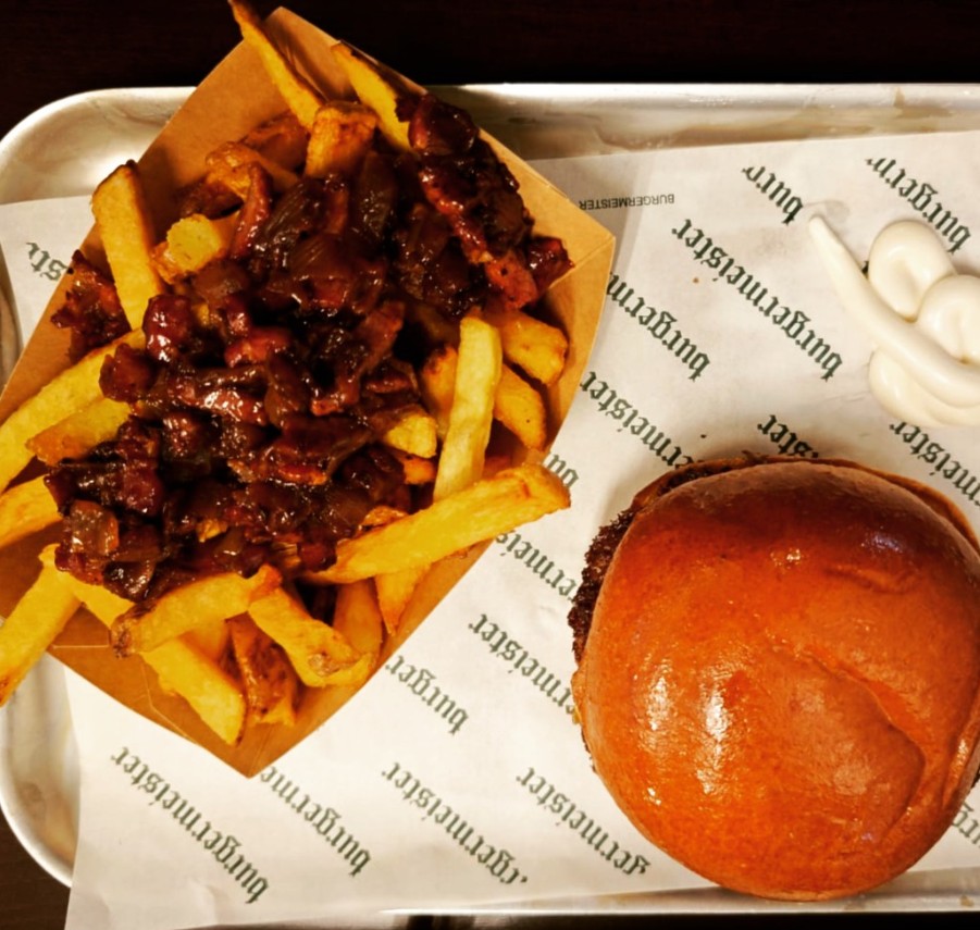 Burgers at Burgermeister