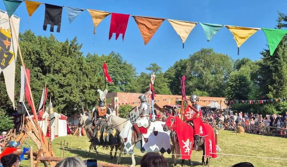 Op ongeveer 2 uur rijden van Berlijn vindt over een maand op het oudste bewaard gebleven waterkasteel van Duitsland een middeleeuws festival plaats met meer dan 70 marktkraampjes