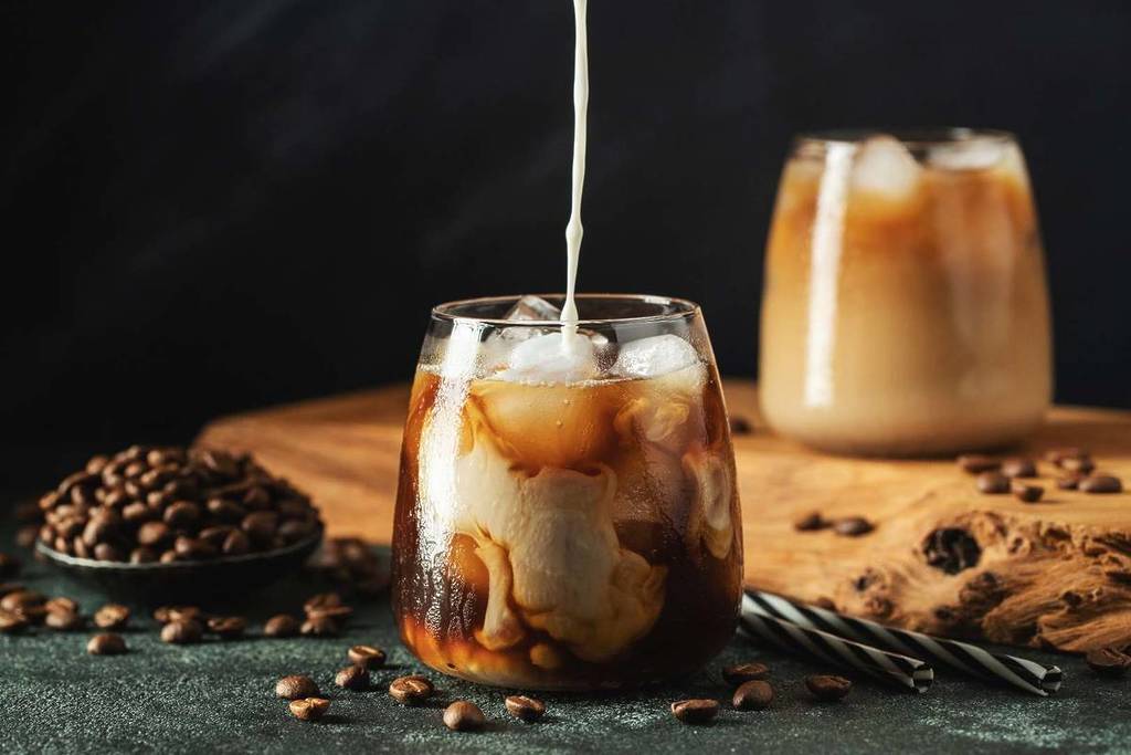È sempre ora di caffè, ma questa volta ghiacciato: qui trovi i migliori caffè freddi di Berlino