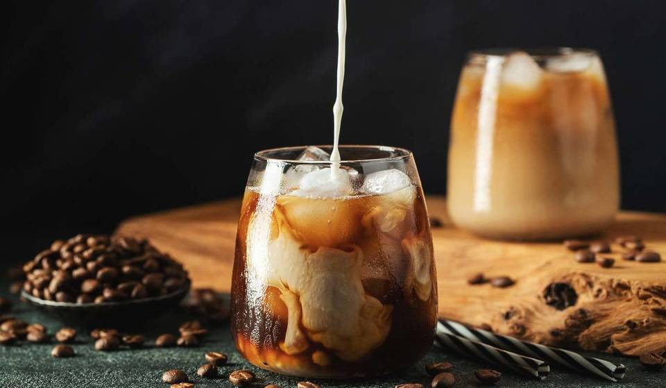 È sempre ora di caffè, ma questa volta ghiacciato: qui trovi i migliori caffè freddi di Berlino