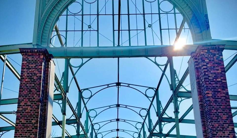 A 10-minute walk from Alexanderplatz to what was once Europe’s largest slaughterhouse, which supplied Berlin with meat for over 100 years—today, restaurants, lofts, and urban culture define the area