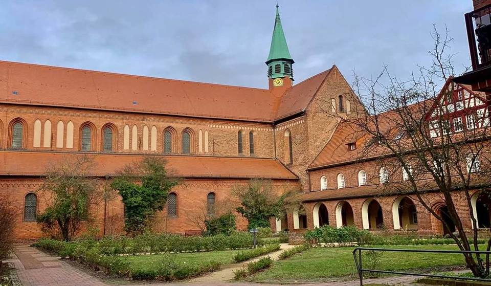 Just one hour from Berlin lies Brandenburg’s oldest monastery, which served as the burial site of the first ruling dynasty and is surrounded by a 700-meter-long lake