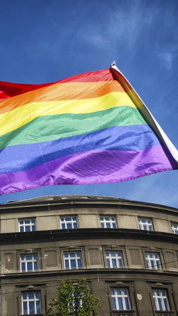 Questo fine settimana si tengono le 5ª Giornate dell’arte e della cultura queer a Lichtenberg: vivi un programma variegato con canto, danza e cabaret.