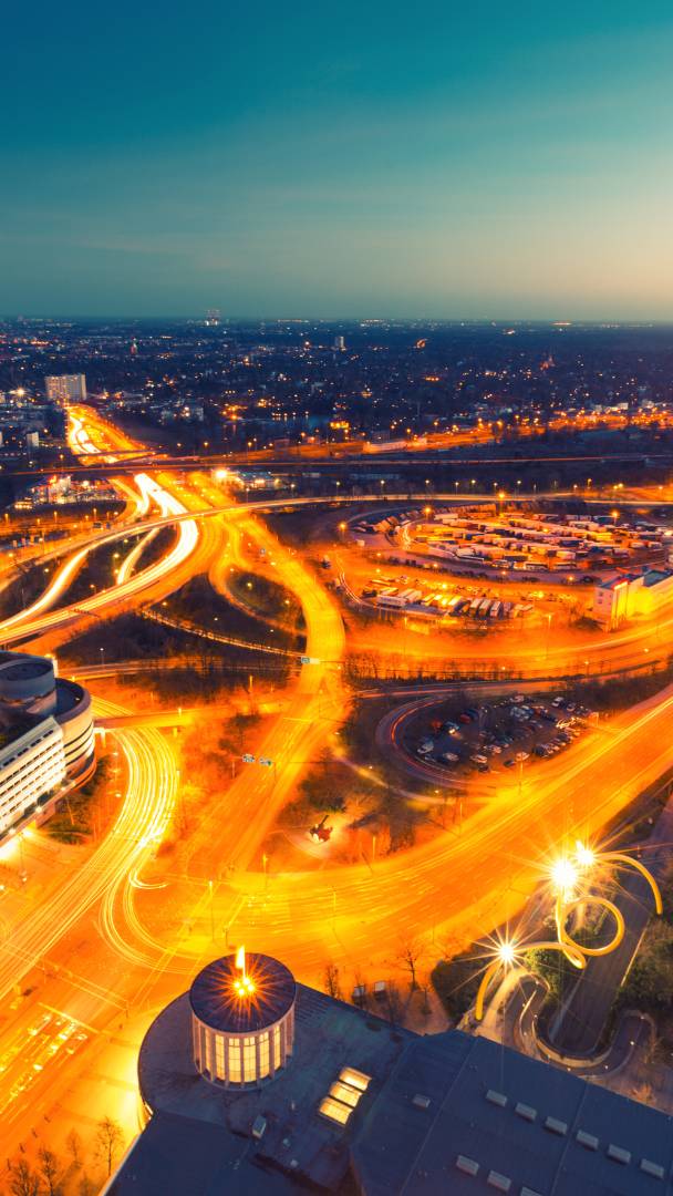 A 20 minuti da Alexanderplatz, quello che un tempo era il più grande centro congressi della Germania sta per affrontare il suo cambiamento più significativo: sono in programma concerti, mostre, ristoranti e un museo