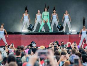 In 15 Tagen ist es wieder Zeit für eines der größten Musikfestivals Europas: Das Lollapalooza kehrt für 2 Tage mit Pitbull, Zara Larsson &amp; vielen mehr nach Berlin zurück!
