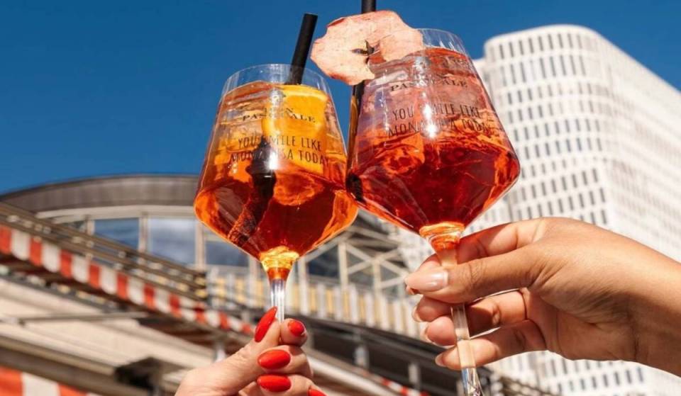 Just 20 minutes from Alexanderplatz, Berlin’s biggest new opening awaits you this summer: an 800 m² rooftop restaurant with a 17 m rooftop pool and sauna