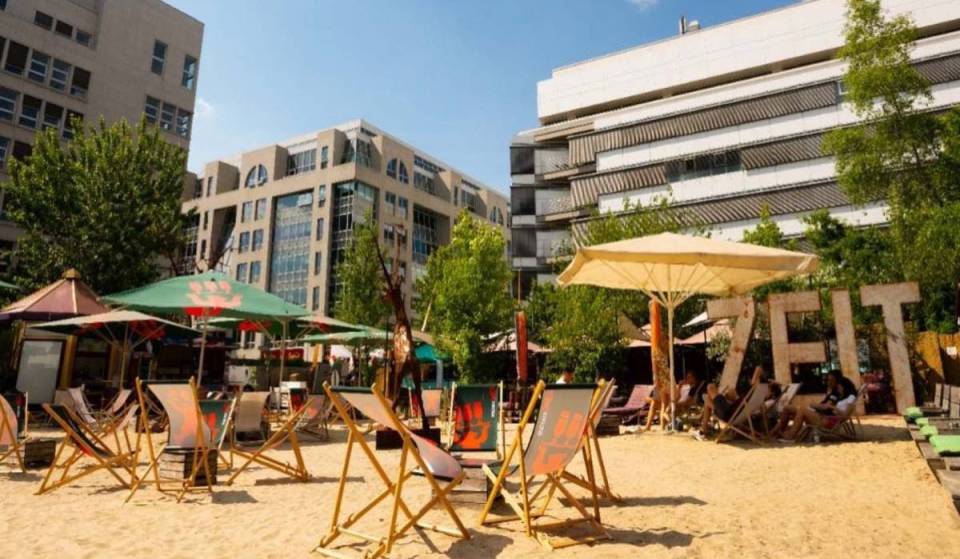About 20 minutes from Alexanderplatz, you’ll find an urban beach with free admission, 2 beach huts, and 5 pavilions