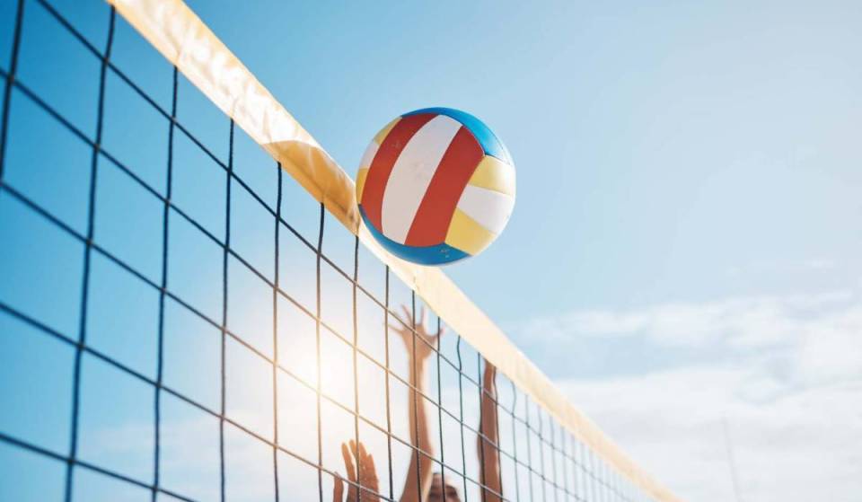A soli 3 km da Alexanderplatz si trova uno dei più grandi complessi urbani dedicati agli sport da spiaggia d’Europa, con 50 campi da beach volley, campi da padel e un campo da golf