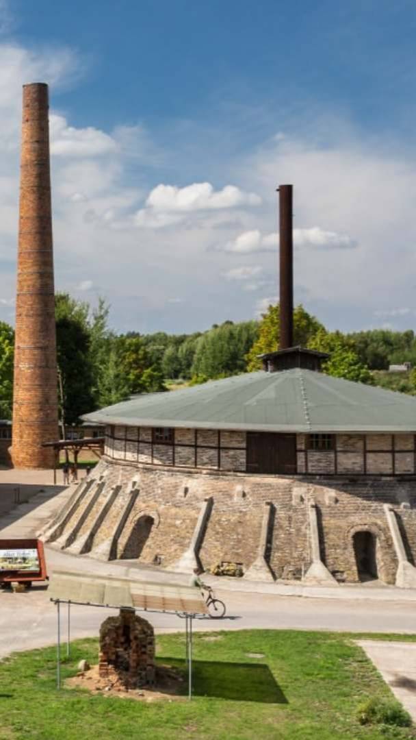 Rund 1 Stunde von Berlin liegt das einst größte Ziegeleirevier Europas auf 40 Hektar mit Industriemuseum, Ziegeleibahn und Mitmachstationen für die ganze Familie