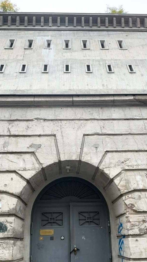 Just 10 minutes from Alexanderplatz lies the “Bananenbunker,” which was considered one of the hardest-hitting techno clubs in the world in the 1990s