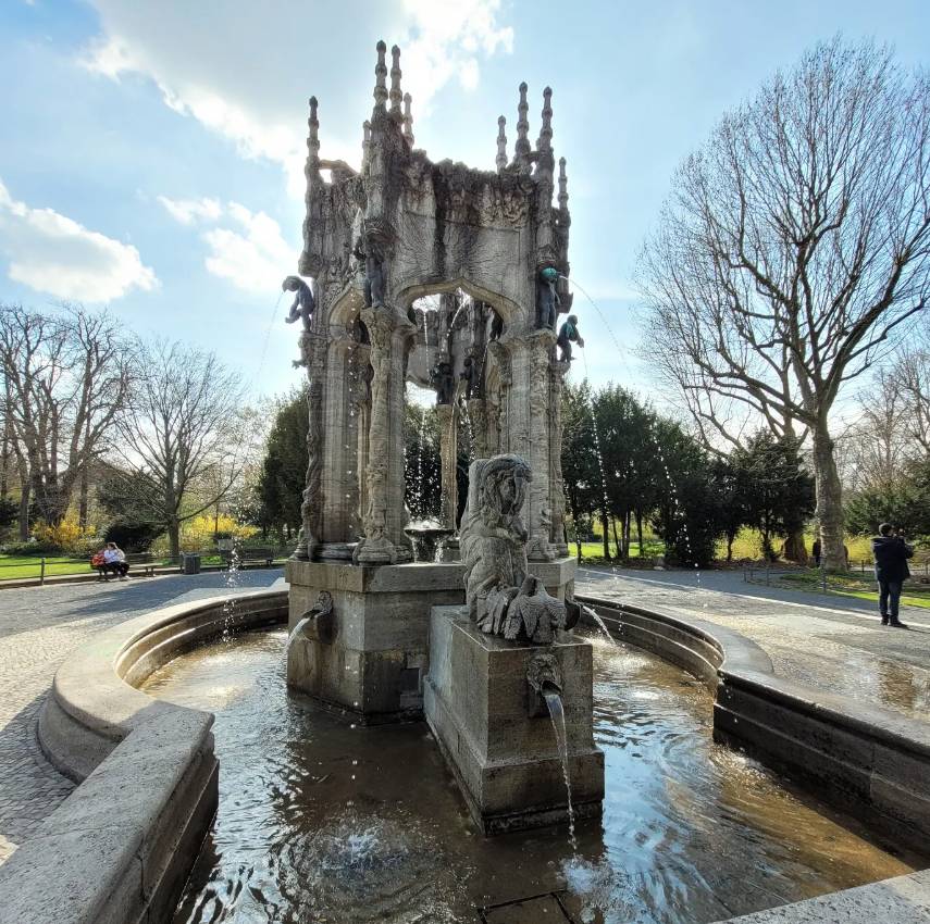 The Fairy-Tale Fountain in Schulenburgpark in Neukölln