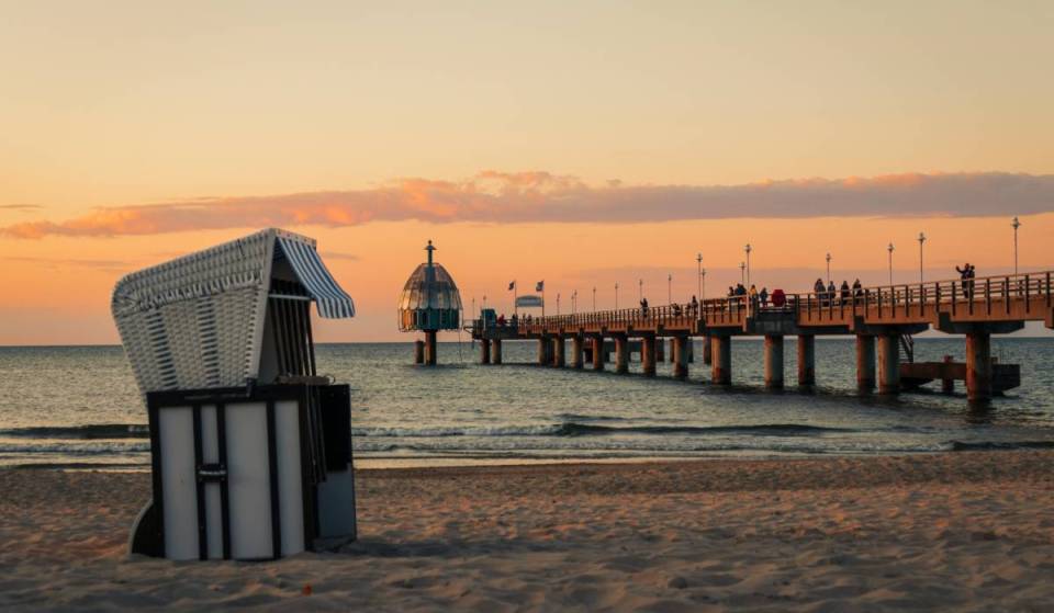 El «rey del sol» de Alemania desde hace años: este popular pueblo, a solo 2,5 horas de Berlín, te cautivará no solo con más de 1.900 horas de sol al año, sino también con su impresionante arquitectura, su naturaleza y una primicia mundial