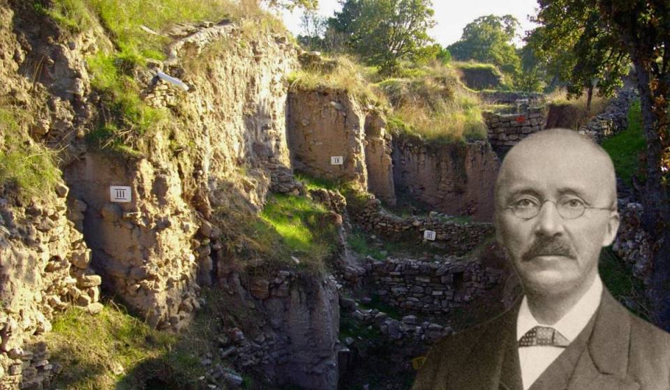 El revuelo de Nolan por «La Odisea»: este polémico ciudadano de honor de Berlín encontró la auténtica Troya hace 153 años… y la destruyó. Pero en Berlín aún hoy puedes encontrar partes del tesoro de oro que trajo consigo