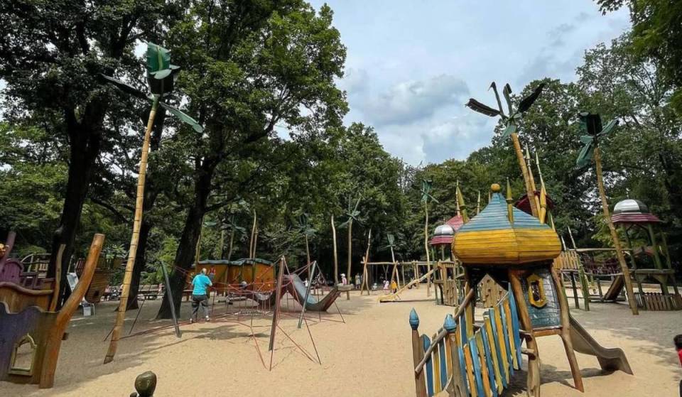 About 20 minutes from Alexanderplatz, you’ll find a 1001 Nights-style playground featuring a “flying carpet,” a sand play ship, and more