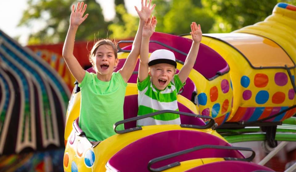 Dieser Freizeitpark, nur 45 Minuten von Berlin entfernt, vereint auf 10 Hektar über 15 Indoor- und Outdoor-Attraktionen mit Holland-Charme, und der Eintritt ist gratis
