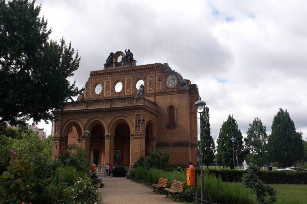 Anhalter Bahnhof