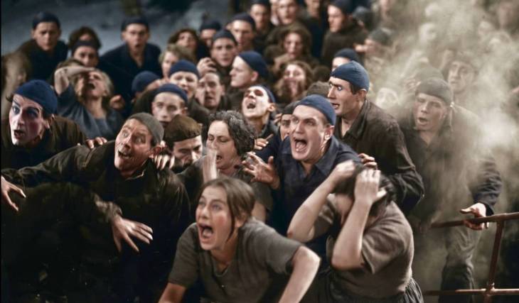 Esta película alemana de 1926, con 36 000 figurantes, se desarrolla 100 años en el futuro. Su predicción para 2026 coincide con nuestra realidad con una precisión aterradora