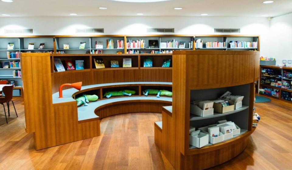Ab Freitag, dem 16. Oktober, ist Berlins Bibliotheksportal VÖBB fast 62,5 Stunden lang offline – bis Montagfrüh sind Nutzerkonten und Verlängerungen nicht erreichbar