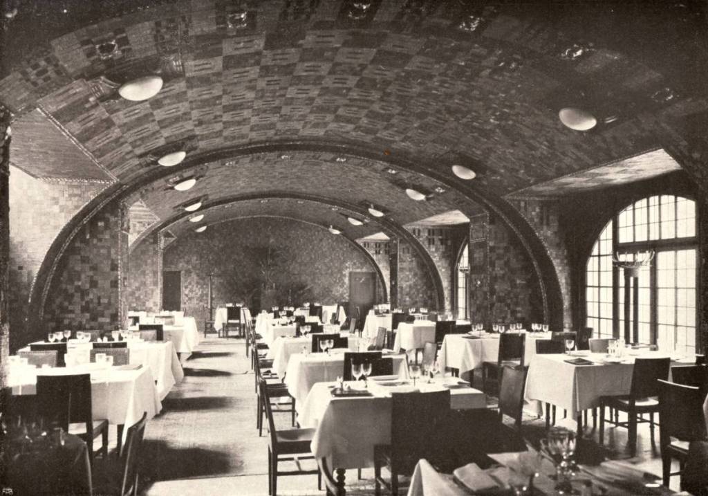 Der Muschelsaal im Weinhaus Rheingold