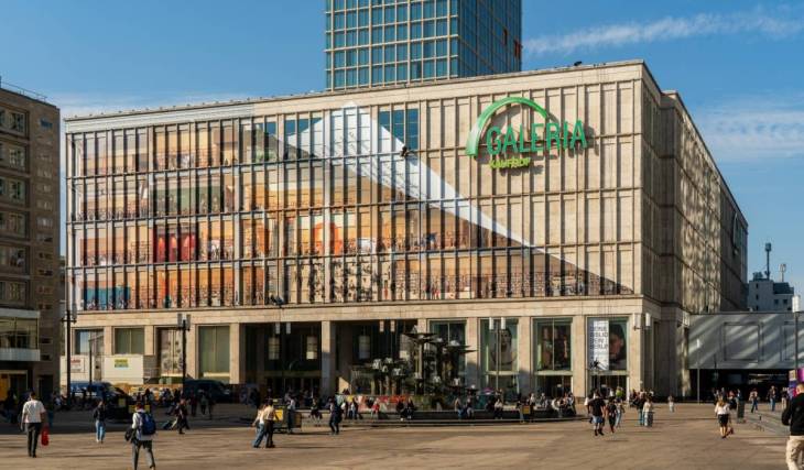 Galeria a déposé le bilan pour la quatrième fois en six ans : 83 grands magasins, environ 12 000 emplois et 33 magasins sont menacés