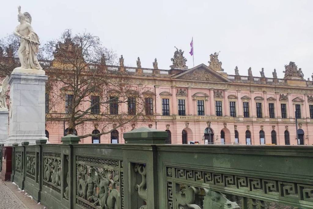 Palais Unter den Linden