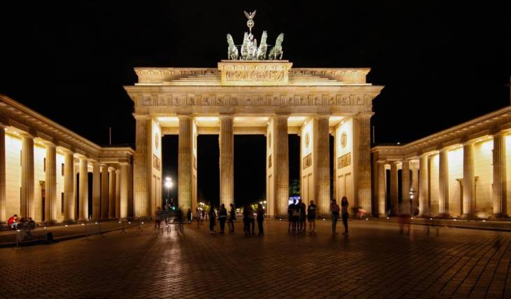 La Porte de Brandebourg va être modernisée pour 1,2 million d'euros – 281 luminaires vont être remplacés et elle restera dans le noir pendant 5 semaines