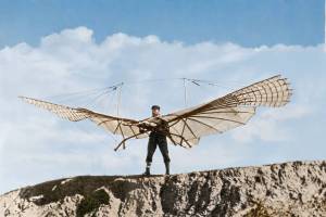1896 starb dieser Berliner für seinen Traum vom Fliegen. Bis 2020 war Berlins wichtigster Flughafen nach ihm benannt.