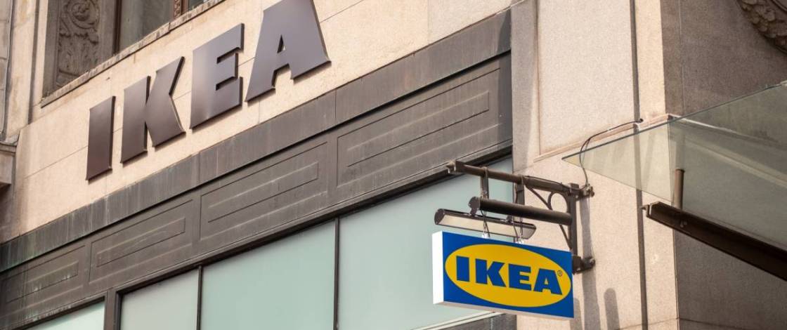1993 stauten sich in Waltersdorf Tausende Autos vor dem ersten IKEA Ostdeutschlands; 33 Jahre später hat es mit 25.000 m² fast doppelt so viel Verkaufsfläche