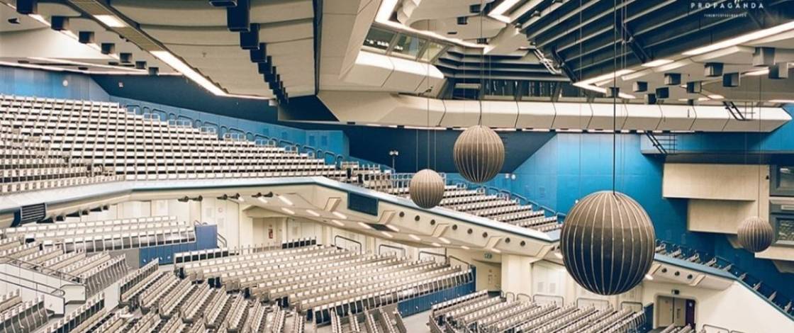 2014 wurde das futuristische ICC-Kongresszentrum in Berlin zur Hollywood-Kulisse für „Die Tribute von Panem“ mit Jennifer Lawrence – 12 Jahre später stehen große Veränderungen bevor
