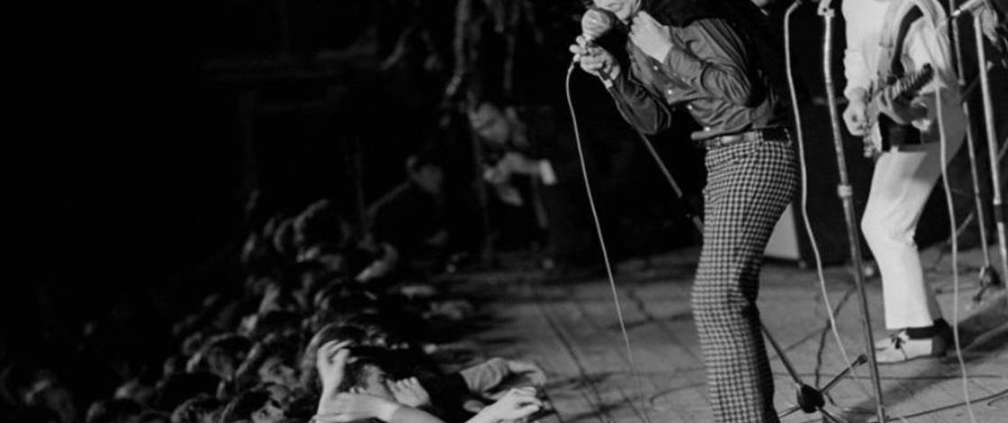 1965 verwandelte ein Konzert der Rolling Stones die Berliner Waldbühne in ein Trümmerfeld mit Schäden über 100.000 D-Mark – 61 Jahre später zählt sie zu den berühmtesten Open-Air-Bühnen Europas