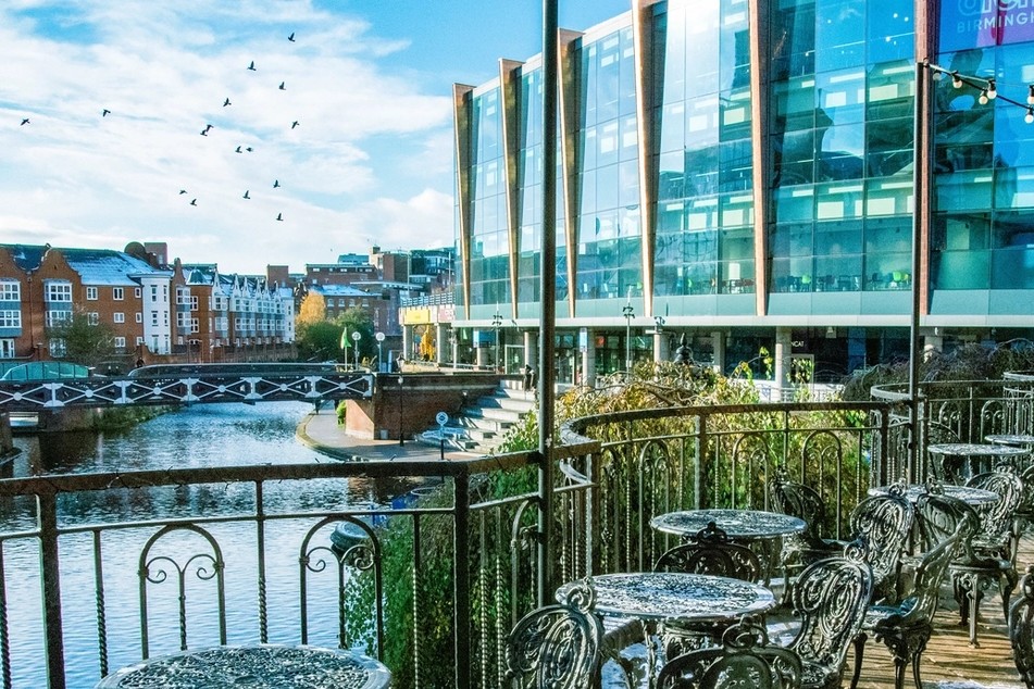 Malt House views of the canals in Birmingham