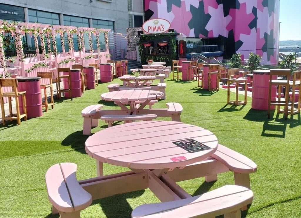A Pink Paradise PopUp Bar Serving Pimm's And Fizz Has Opened At