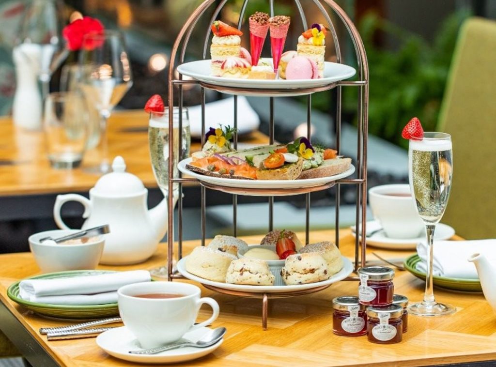 hyatt-regency-birmingham-afternoon-tea-served-in-caged-tier