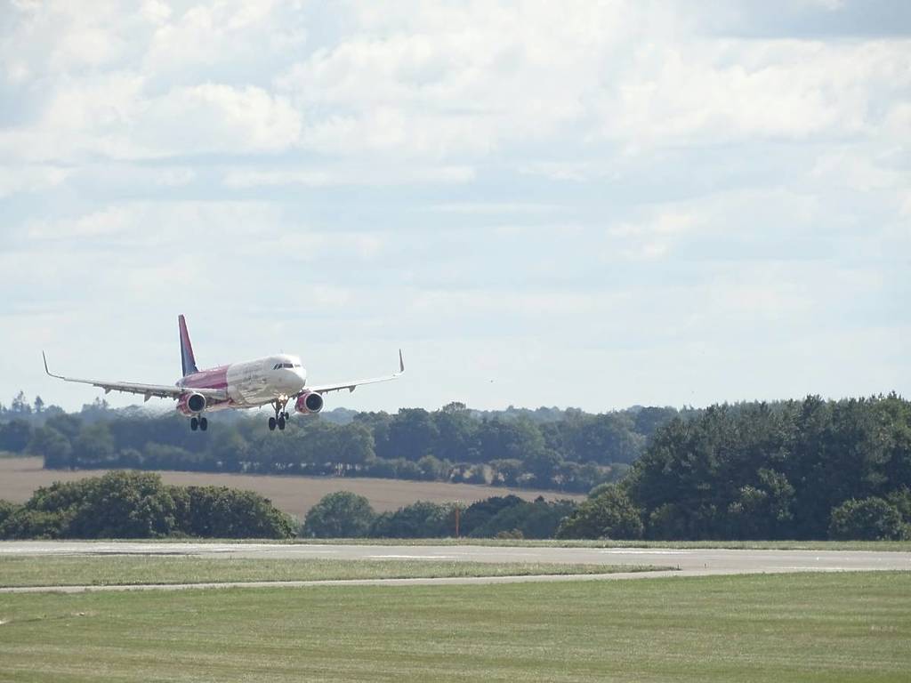 Budget Airlines Could Introduce Standing-Only Seats Next Year – And The Tickets May Cost As Little As £1