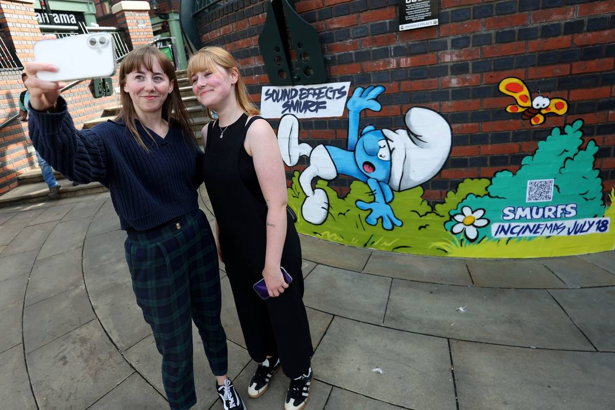 Smurfs mural