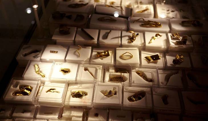 The Largest Anglo-Saxon Treasure Hoard Of Gold And Silver Ever Discovered Is Going On Display In Birmingham &#8211; And You Can Book Your Free, Guided Viewing Today