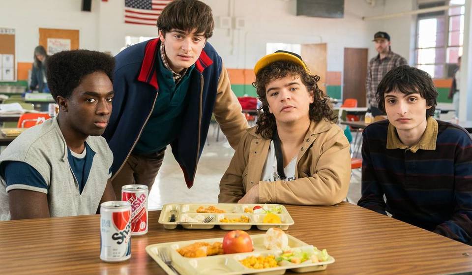 A Super Sci-Fi, ‘Stranger Things’ Cafe Has Arrived At The World’s Biggest Primark In Birmingham, With Demogorgons &#038; Scoops Ahoy Ice Cream – Here’s Where To Find It &#038; What To Expect