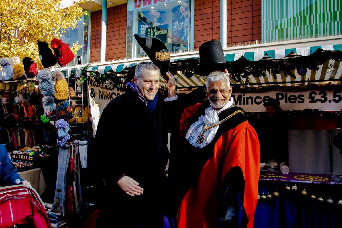 Worcester Victorian Christmas Market. Worcester City, Worcestershire, United Kingdom, 29/11/2019, , The Major of Worcester for 2019/2020 is Councillor Allah Ditta,meets a Victorian Stall owner