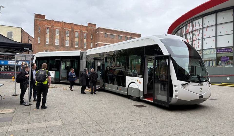 These high-tech ‘tram-like’ electric buses are coming to the A34 and A45 – with multiple doors, enhanced shelters, and faster journey times