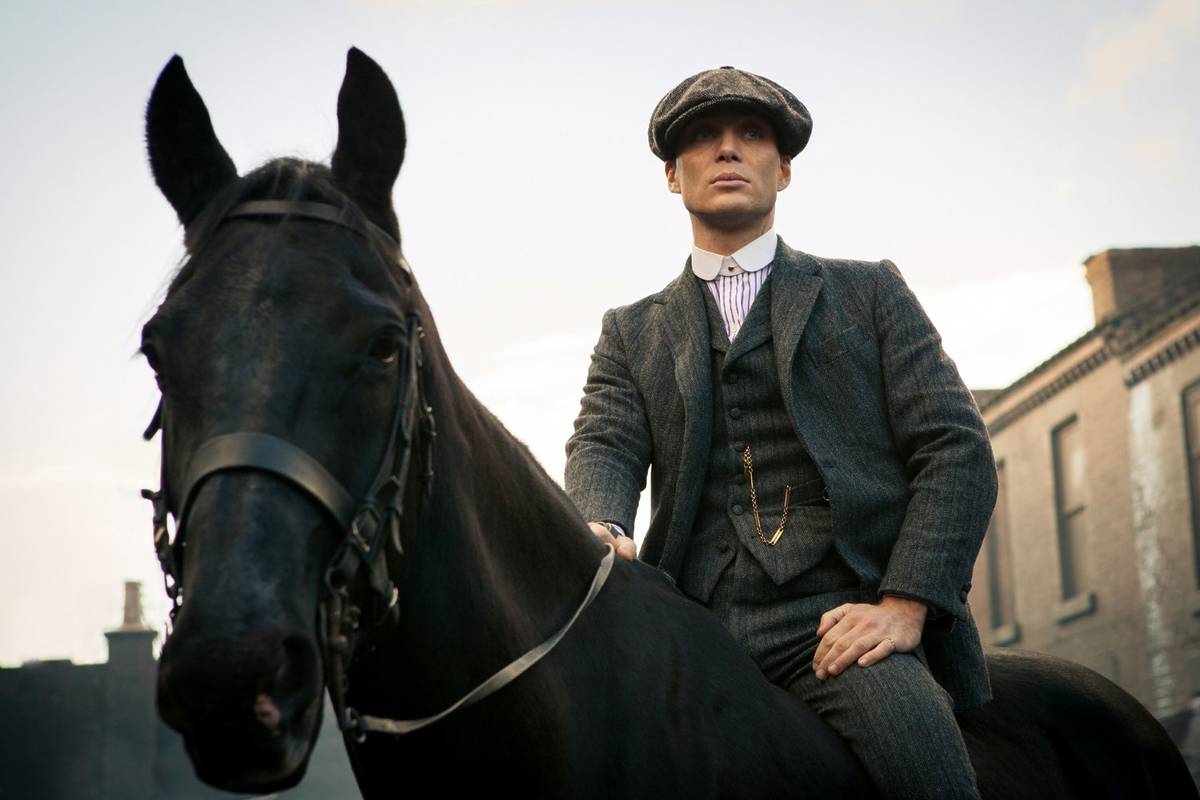 Peaky Blinders Episode 1, Tommy on a Black horse