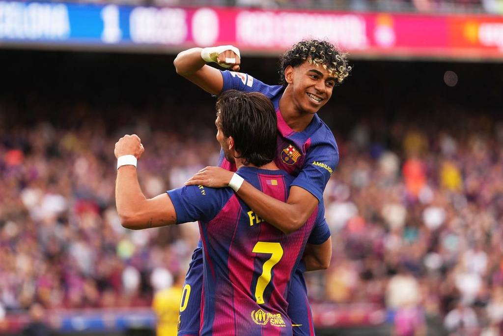 BARCELONA, SPAIN - APRIL 11: Ferran Torres of FC Barcelona celebrates scoring his team's first goal with Lamine Yamal during the LaLiga EA Sports match between FC Barcelona and RCD Espanyol de Barcelona at Spotify Camp Nou on April 11, 2026 in Barcelona, Spain. (Photo by Alex Caparros/Getty Images)