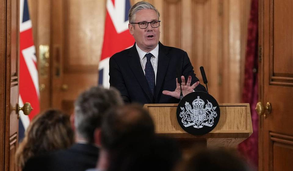 Keir Starmer to ban social media for under-16s in the UK – children could lose access to Tiktok, Instagram and Snapchat under plan