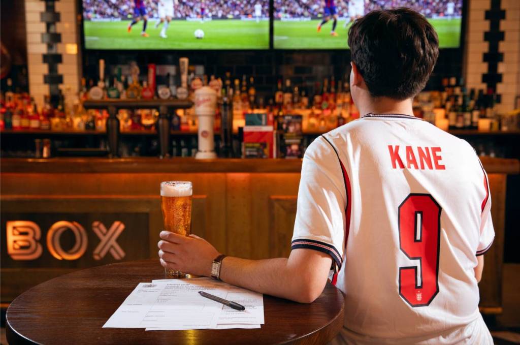 BOX Harry Kane - Watching Game