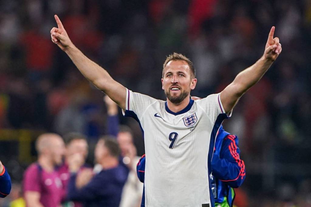 Harry Kane celebrates his sides win during the UEFA EURO 2024 Semi Final match between Netherlands and England