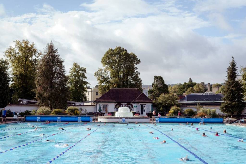  Cheltenham Lido