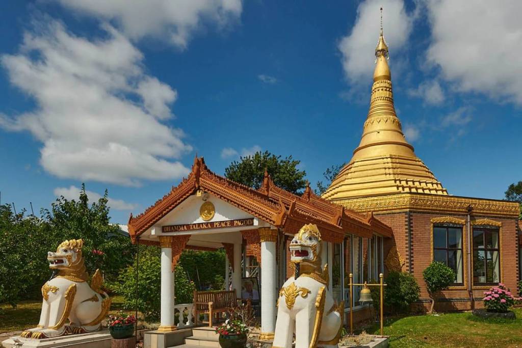 Dhamma Talaka Peace Pagoda, Ladywood, Birmingham
