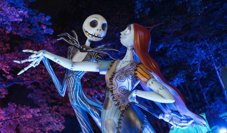 A hit ‘Disney Tim Burton’s The Nightmare Before Christmas Light Trail’ with over 1,700 luminous installations is coming to the UK for the very first time – step into the spooky world at a historic estate less than 90 minutes from Birmingham