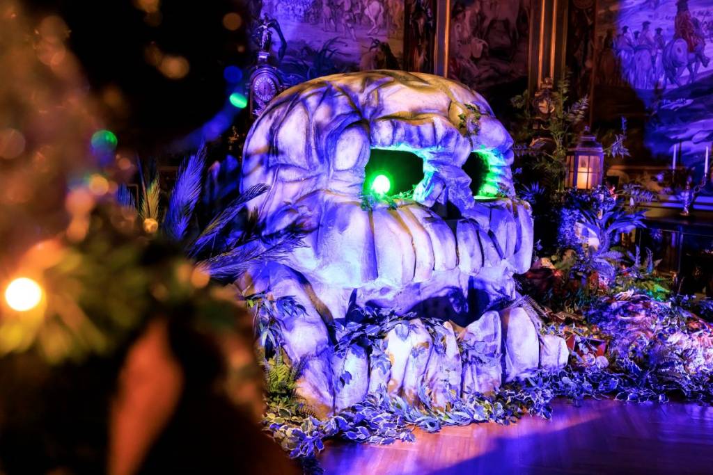 neverland skull light installation 