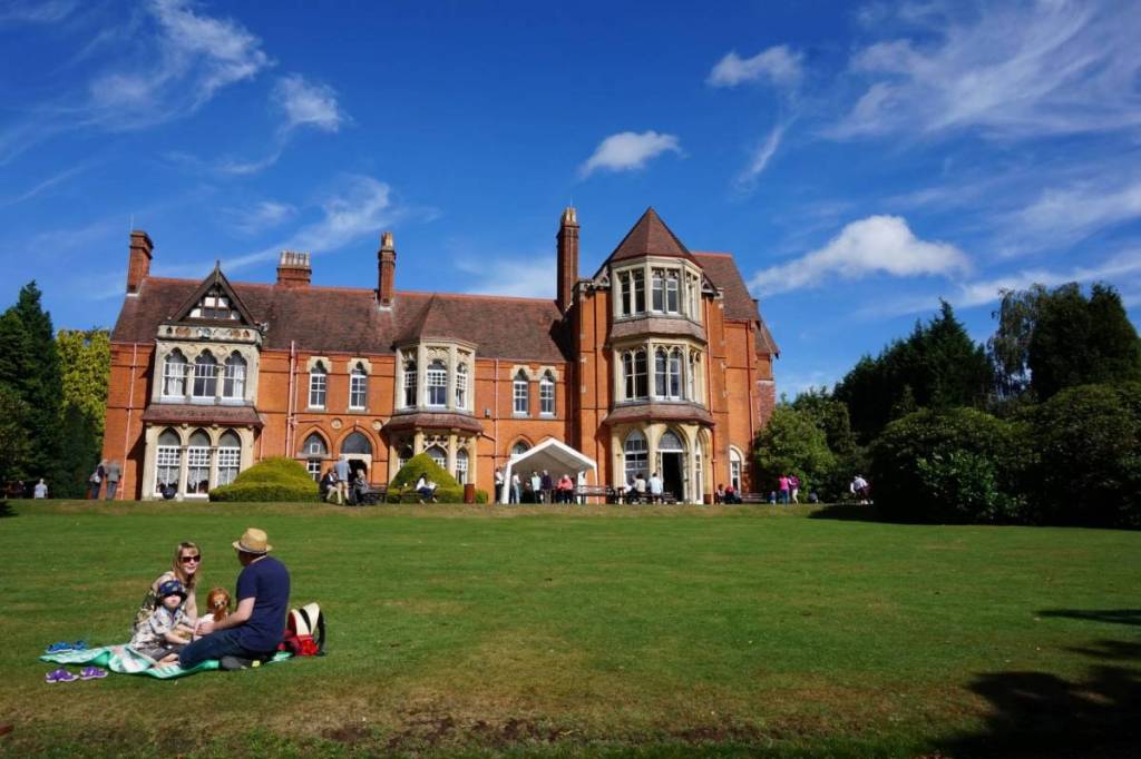 Highbury Hall outside