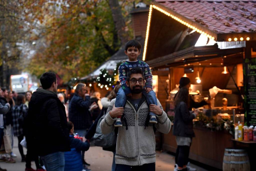 cheltenham-christmas-markets-the-promenade_54905739088_o